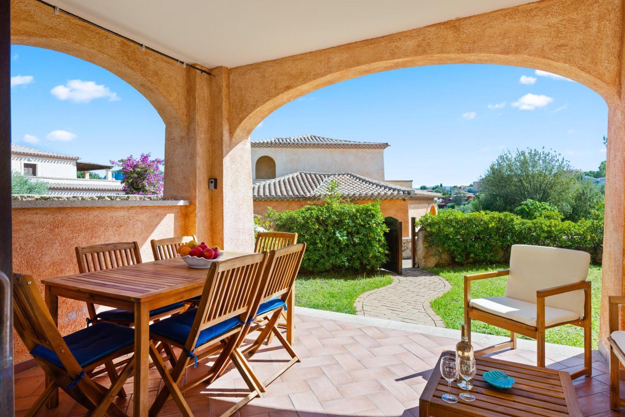 Villa Le Perle Di Golfo Aranci Exterior foto